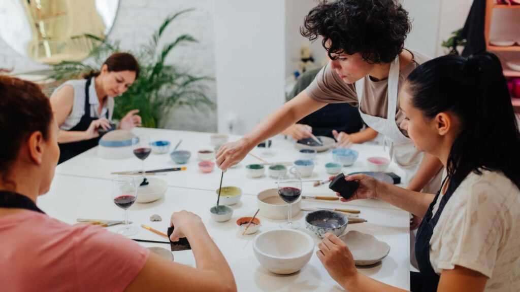 Por qué las clases de arte son una inversión en tu creatividad